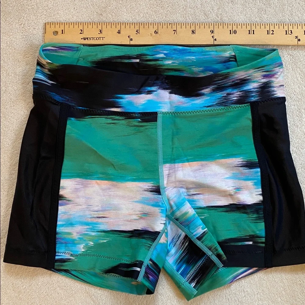Lululemon Water: Sun & Swim women’s swim shorts Pigment Wind Dragonfly Sz S - Picture 7 of 8